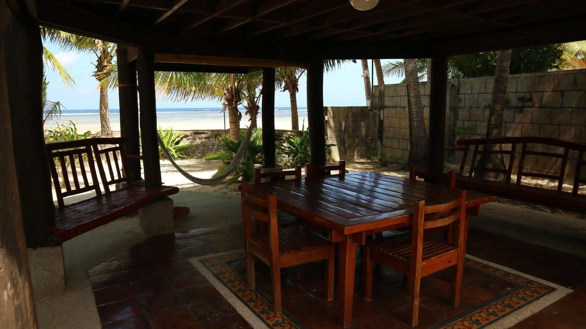 Puerto Del Sol Beach Resort And Hotel Club Bolinao Pangasinan Exterior photo